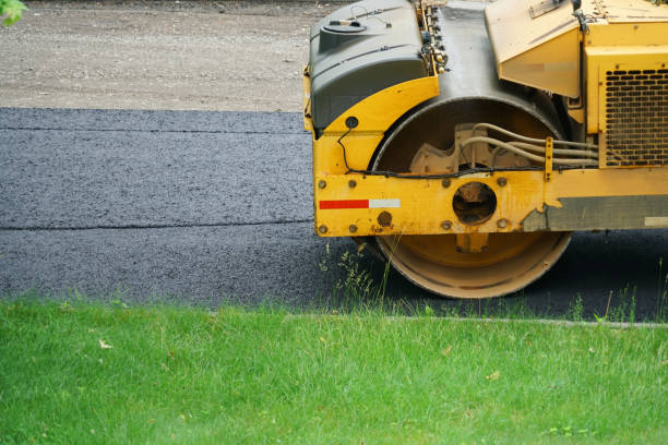 Best Asphalt Driveway Installation  in Sa Conejo, CA